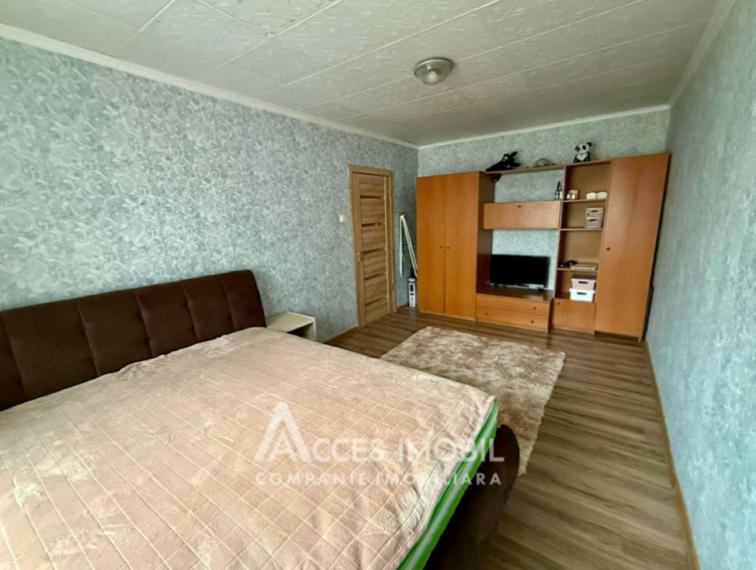 Sculeni, str. Calea Ieșilor, 1 cameră. De mijloc!: 1