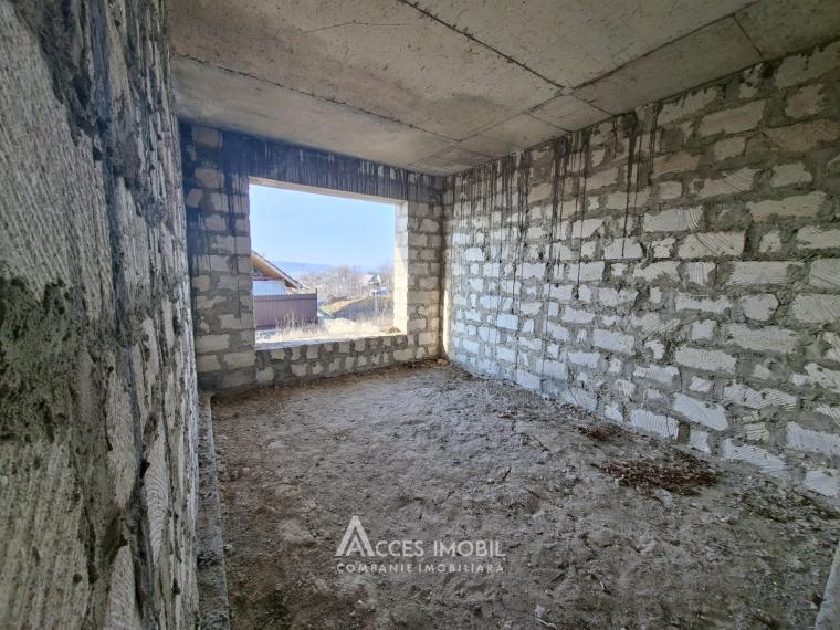 Casă situată pe un teren generos de 11 ari, în localitatea Boscana, pe str. Burebista.: 6