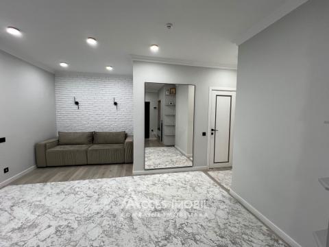 ExFactor! Ciocana, bd. Mircea cel Bătrân, 2 camere + living. Euroreparație!: 2