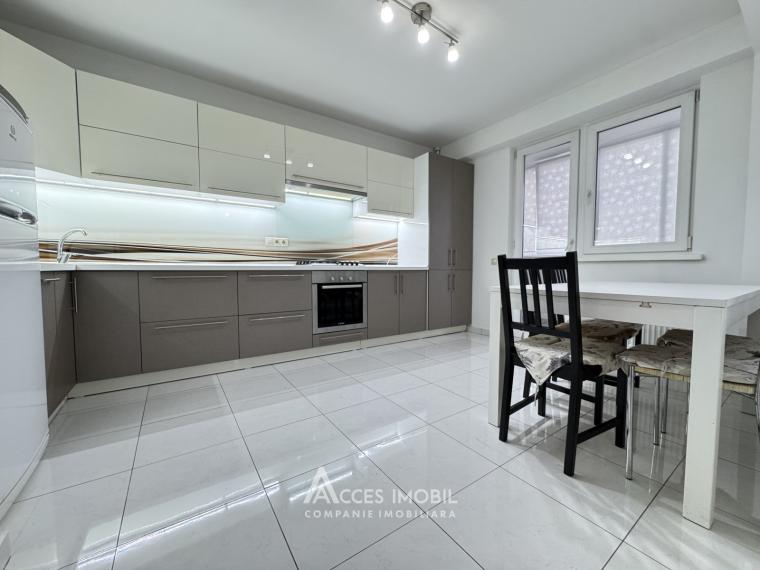 Chirie! Bloc Nou! Centru, str. Valea Trandafirilor, 2 camere + living. Euroreparație!: 4