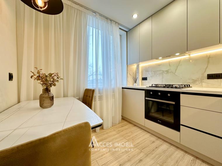 Rascani, A. Doga str. 2 rooms. Euro repair! Middle position!: 4