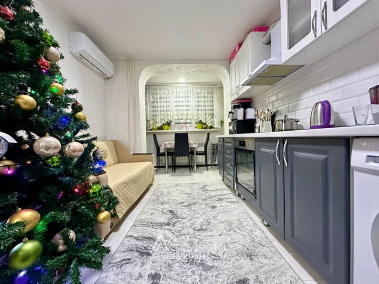 str-la. Studenților, Poșta Veche, 1 cameră + living. Euroreparație! De mijloc!: 4