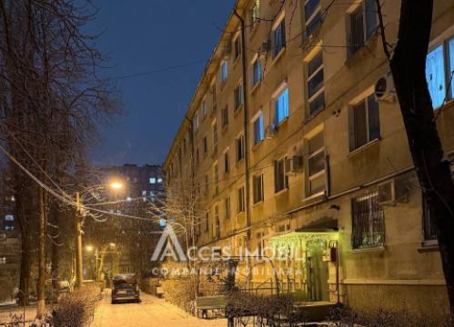 Râșcani, str. Florilor, 3 camere. De mijloc! Bilaterală!: 9