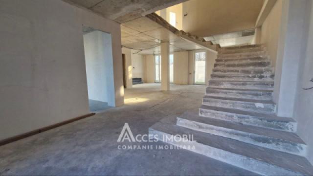 2-х этажный Дом, Крикова, ул. Кишинэулуй, 300м2 + 6 сот. Белый вариант!: 2