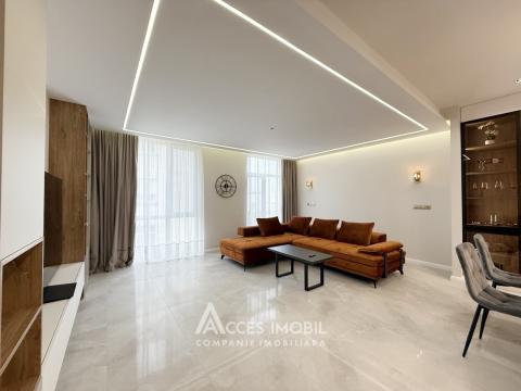 : Center, Columna street