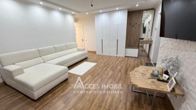 Centru, str. Al. Șciusev, 2 camere + living! Euroreparație!: 2