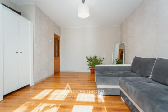 Centru, str. Romană, 1 cameră. Euroreparație!: 2