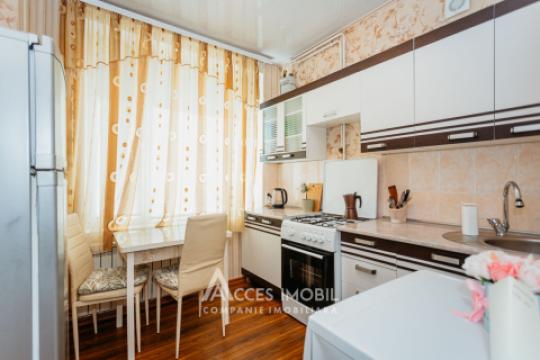 Centru, str. Romană, 1 cameră. Euroreparație!: 3