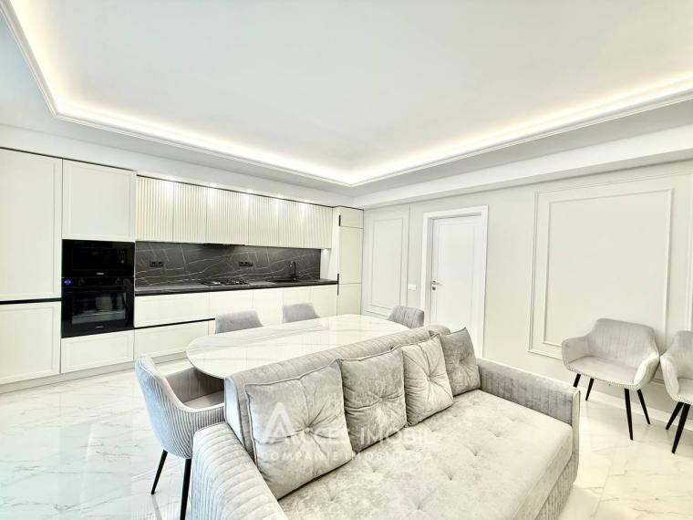 Townhouse în 3 niveluri! Râșcani, str. Chicago, 147m2 + 2 ari. Euroreparație!: 2