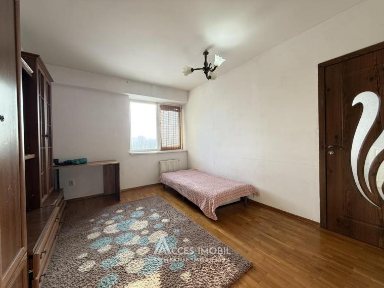 AMIC! Rascani, Andrei Doga street, 3 rooms! Autonom heating!: 3