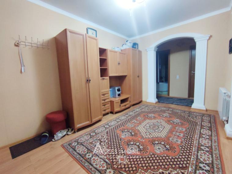 Dobrogea, Ion Creanga street, 3 rooms + living ! Euro repair! Series 143! + Garage!: 7