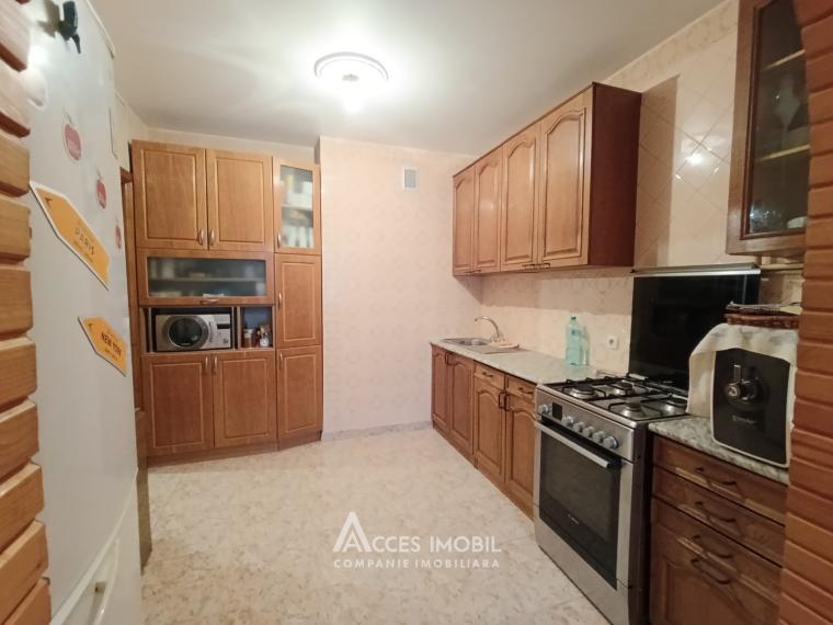 Buiucani, bd. Alba Iulia, 3 camere. Seria 143! De mijloc!: 2