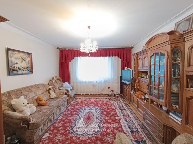 Buiucani, bd. Alba Iulia, 3 camere. Seria 143! De mijloc!: 4