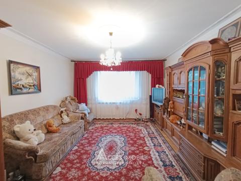 Buiucani, bd. Alba Iulia, 3 camere. Seria 143! De mijloc!: 4