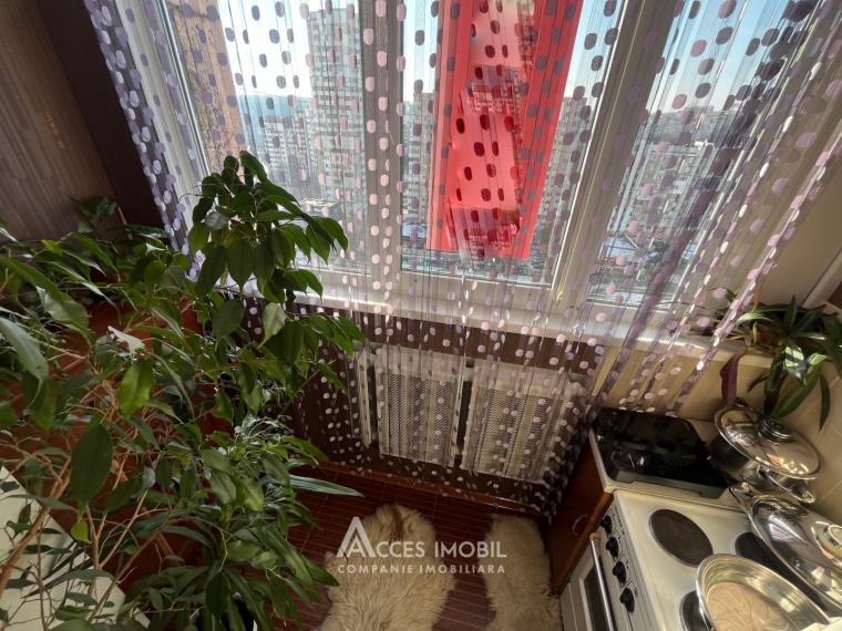 Botanica, bd. Dacia, 1 cameră! De mijloc!: 4