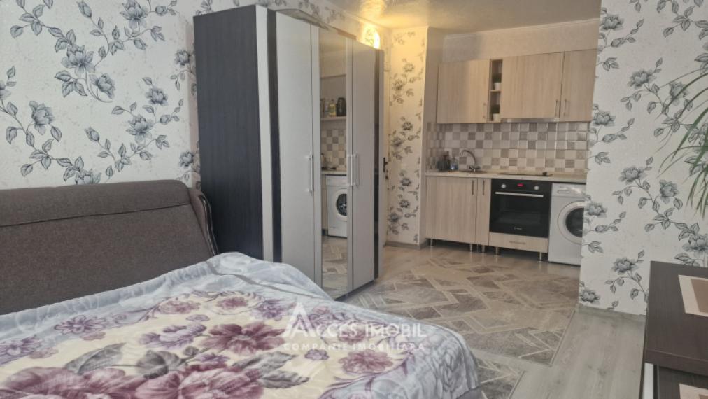 Botanica, str. Grenoble, o cameră. Euroreparație! De mijloc!: 1