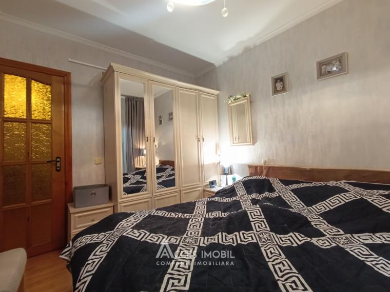 Buiucani, str. Calea Ieșilor, 3 camere + living!: 10