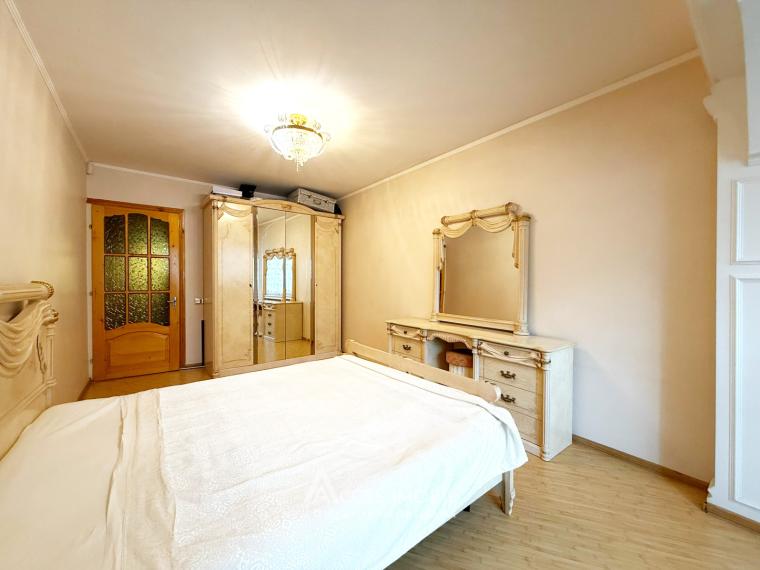 Petru Zadnipru street, Ciocana, 3 rooms. Euro repair! Authonomus! + Storage room 5m2!: 5