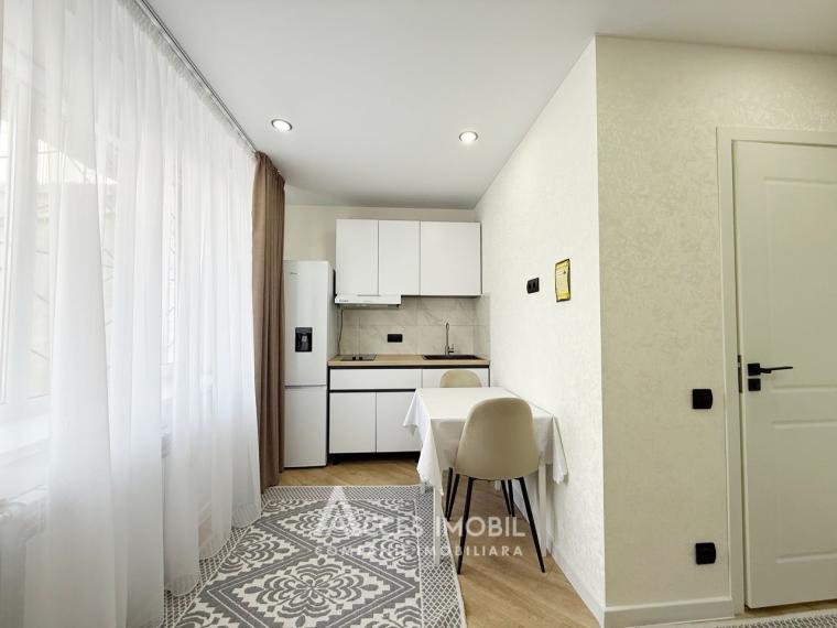 Posta Veche, Doina street, room! Euro Repair! Middle position!: 1