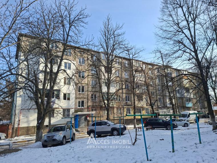 Botanica, str. Căușeni, 2 camere + living! Euroreparație! De mijloc!: 8