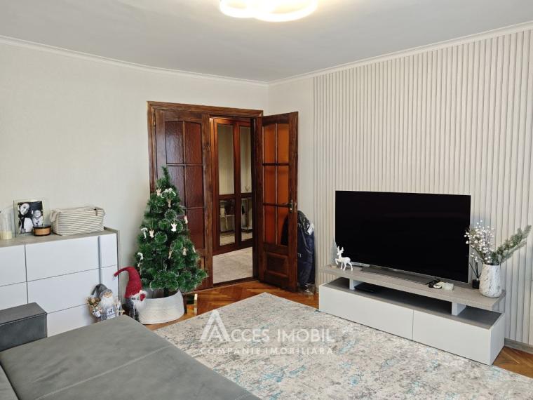 Sculeni, str. Calea Ieșilor, 3 camere. Seria 135!: 2