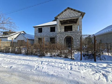 Casă în 2 niveluri! Ciorescu, str. Florilor , 179 + 6 ari! În construcție!: 1