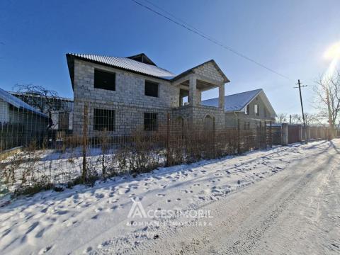 Casă în 2 niveluri! Ciorescu, str. Florilor , 179 + 6 ari! În construcție!: 3