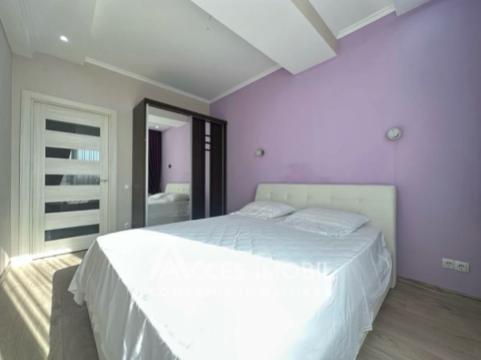 Chirie! Bloc Nou! str. N. Testemițanu, Centru, 1 cameră + living! Euroreparație!: 3