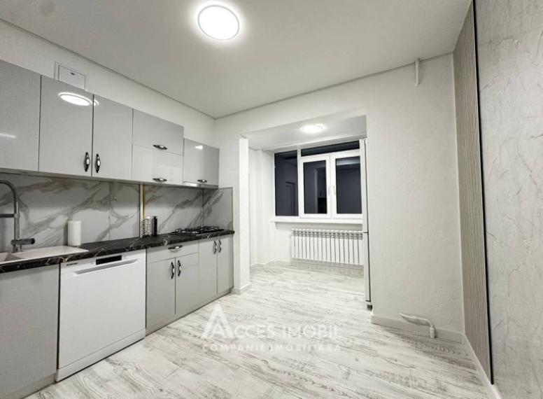 Ciocana, bd. Mircea Cel Bătrân, 2 camere. Euroreparație! Bilaterală! +Debara 5m2!: 2