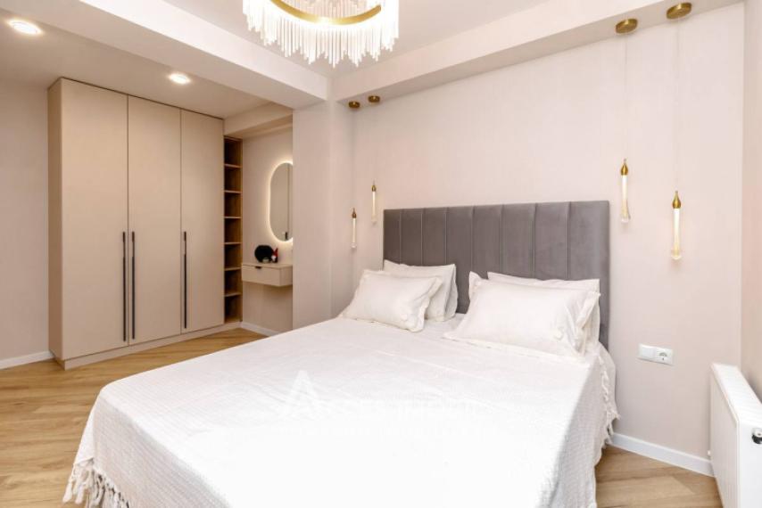 Solomon Construct! str. Jubiliară, Botanica, 2 camere + living! Euroreparație!: 0