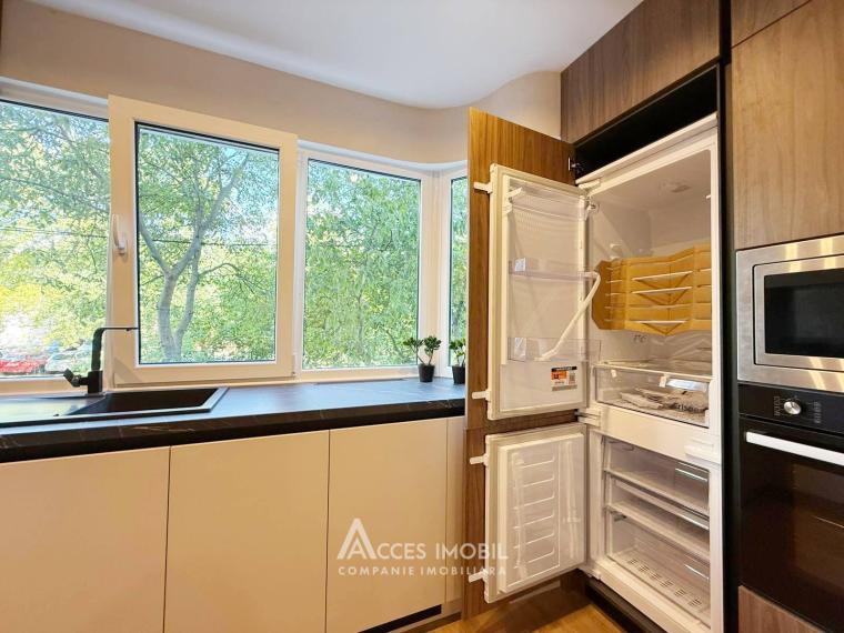 ул. Петру Заднипру, Чеканы, 3 комнаты. Евроремонт! Середина/Двустороннее расположение!: 3