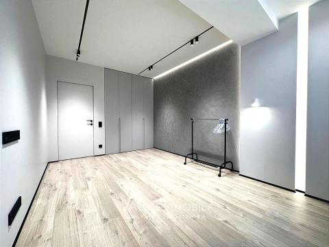 Chirie! Basconslux! Centru, str. Melestiu, 3 camere + living. Euroreparație!: 10