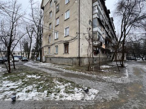 Buiucani, Alba Iulia avenue, 2 rooms + living. Euro repair!: 15