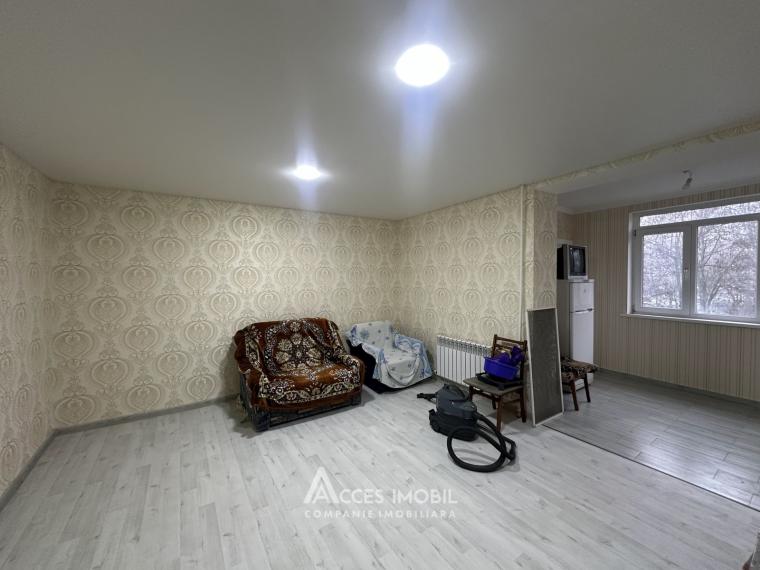 Buiucani, bd. Alba Iulia, o cameră. Localizare de Mijloc!: 1