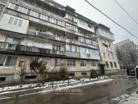 Buiucani, bd. Alba Iulia, o cameră. Localizare de Mijloc!: 5