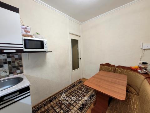 Botanica, bd. Dacia, 1 cameră! De mijloc!: 4