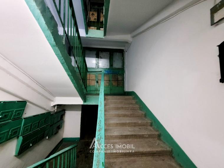 Botanica, bd. Dacia, 1 cameră! De mijloc!: 11