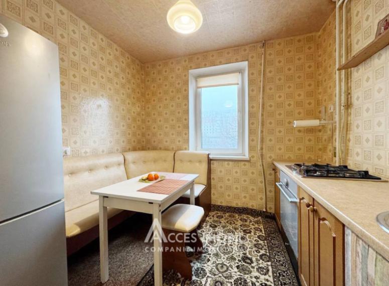 Ciocana, bd. Mircea Cel Bătrân, 2 camere. Localizare de Mijloc!: 4