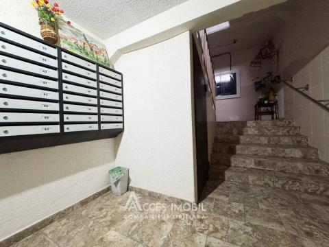 Ciocana, bd. Mircea Cel Bătrân, 2 camere. Localizare de Mijloc!: 13