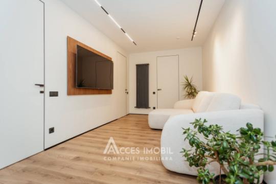 ExFactor! Ciocana, bd. Mircea cel Bătrân, 2 camere + living. Euroreparație!: 2