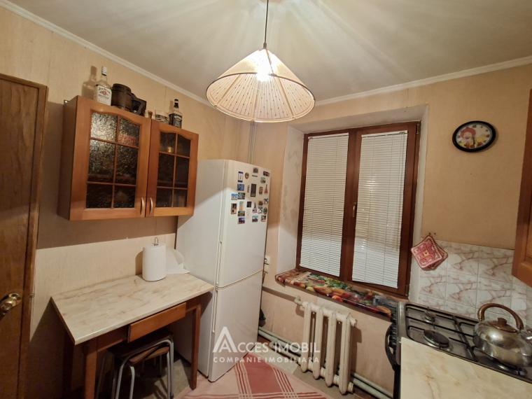 Botanica, I. V. Viteazul street, 3 rooms.: 10