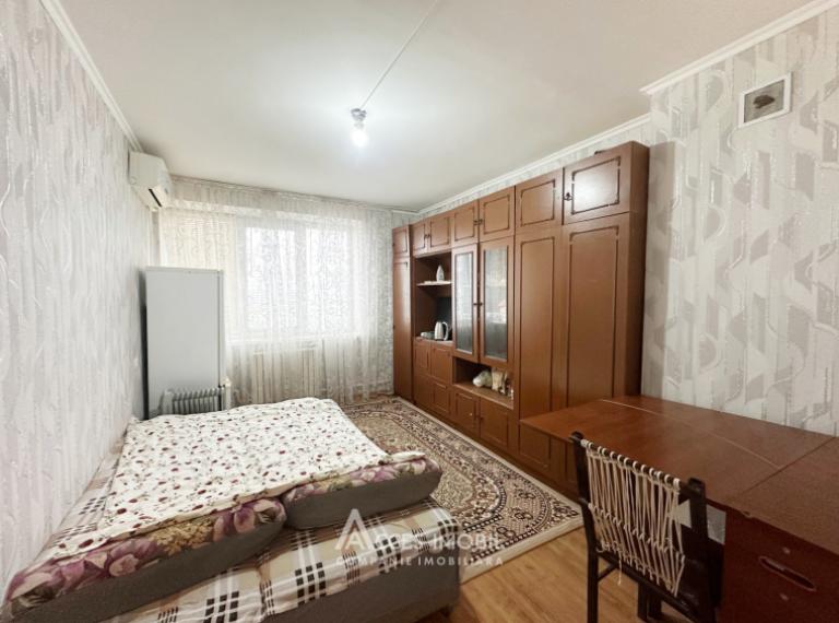 Буюканы, ул. Ливиу Деляну, комната. Середина дома!: 0