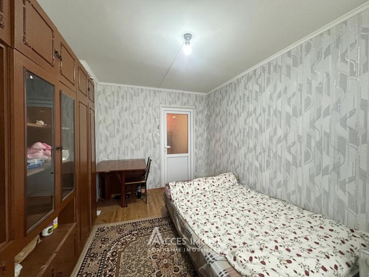 Буюканы, ул. Ливиу Деляну, комната. Середина дома!: 1