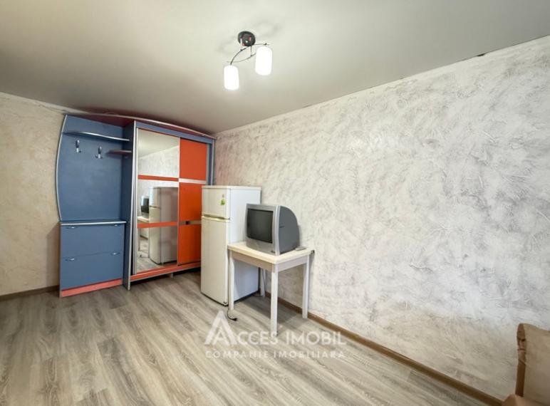 Studenților street, Rascani, 1 room. Euro Repair! Middle Position!: 1