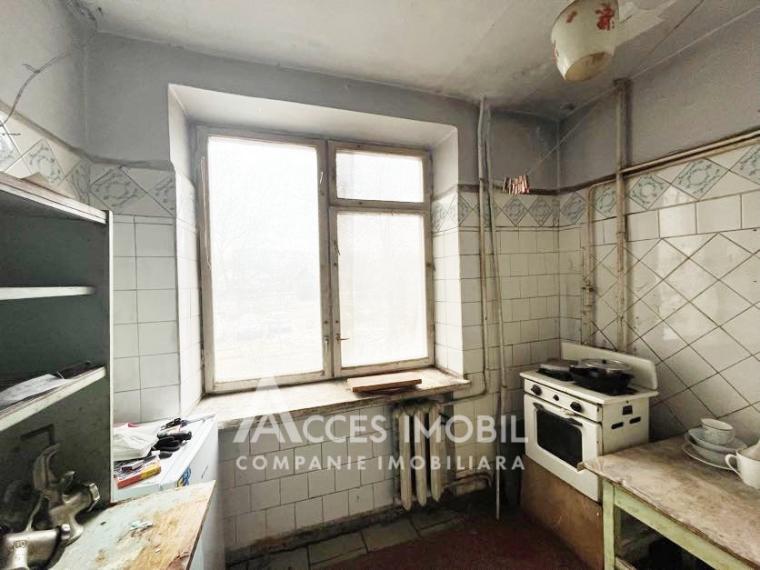 Botanica, str. Cetatea Albă, 2 camere! De mijloc/Bilaterală!: 3