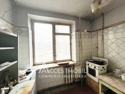 Botanica, str. Cetatea Albă, 2 camere! De mijloc/Bilaterală!: 3