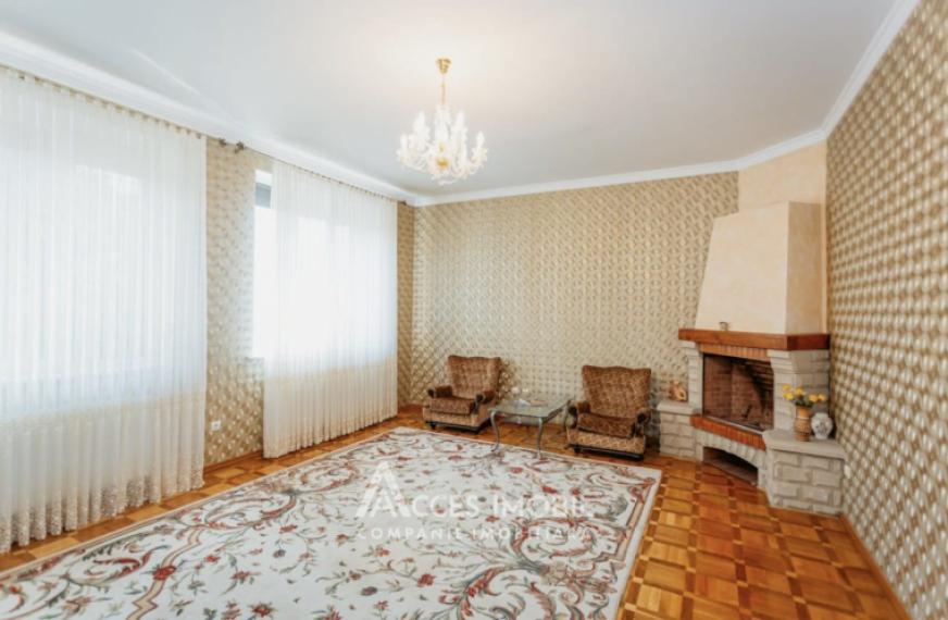 Chirie! Casă în 3 nivele! Telecentru, str. Mihail Berezovschi, 5 camere + living. Euroreparație!: 2