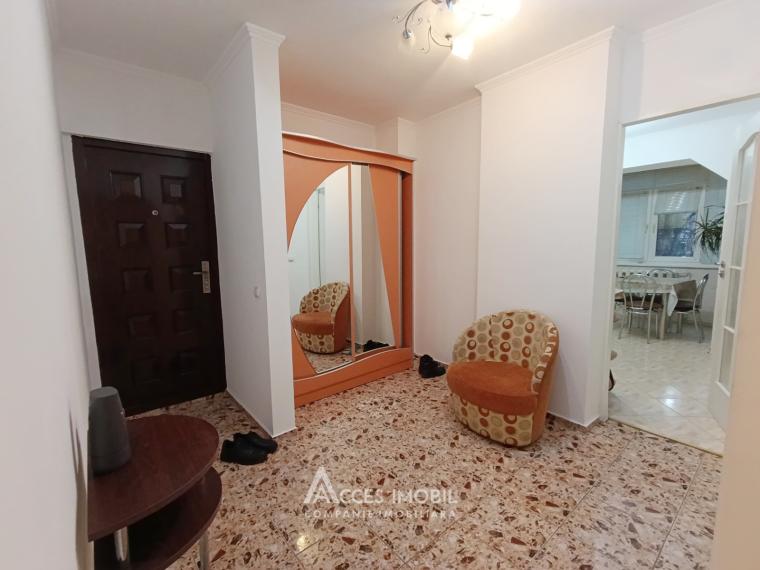 Buiucani, str. Onisifor Ghibu, 3 camere.: 4