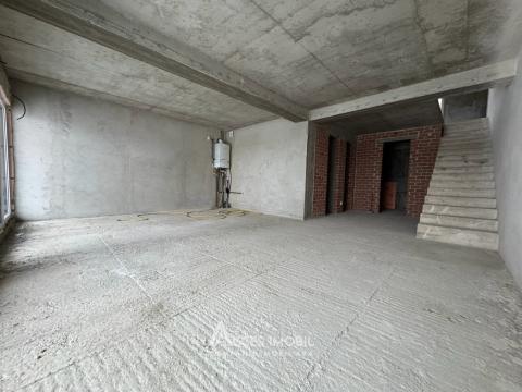 3 floors Duplex! Codru, Anton Ablov street, 250m2 + 3 aries! White version!: 3