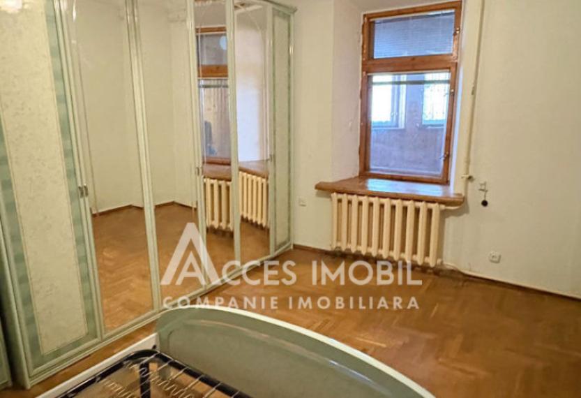 Centru, str. M. Kogălniceanu, 3 camere. De mijloc!: 4